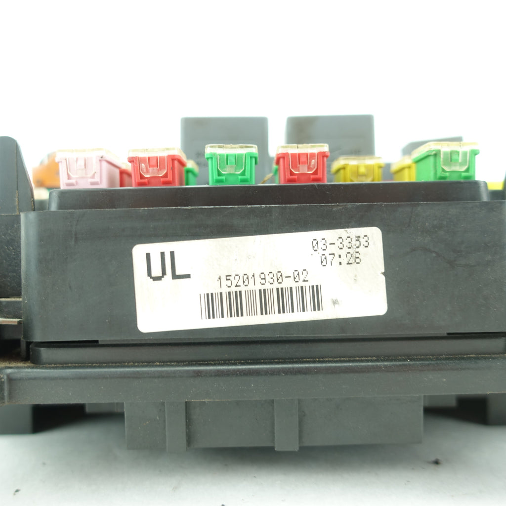 2003 2004 2005 2006 Yukon Suburban Engine Fuse Junction Box