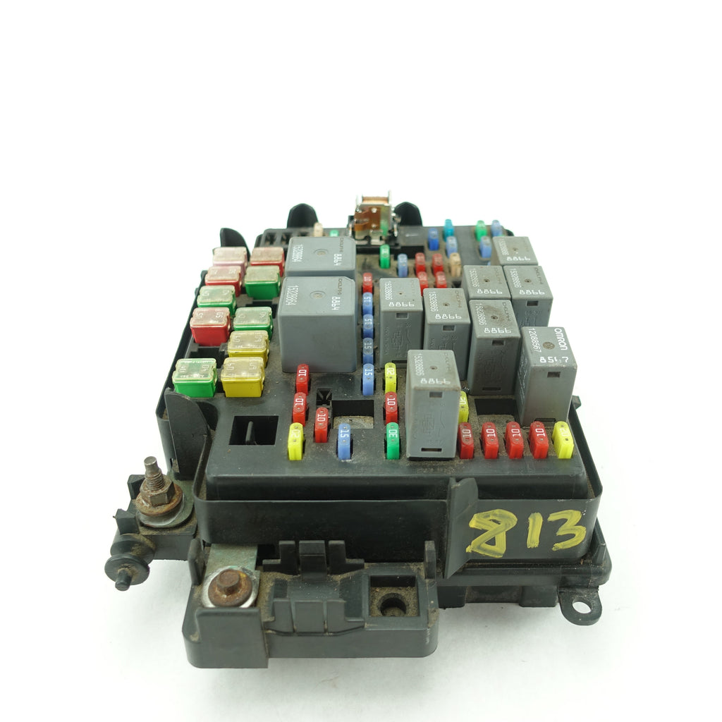 2003 2004 2005 2006 Yukon Suburban Engine Fuse Junction Box