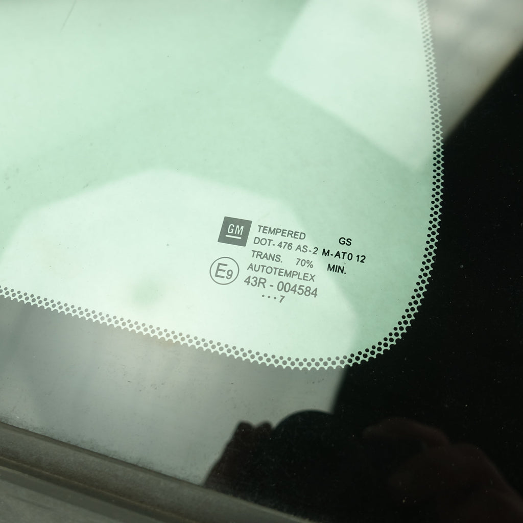 2005 2006 2007 2008 2009 2010 Chevy Cobalt Passenger Right Quarter Glass Window