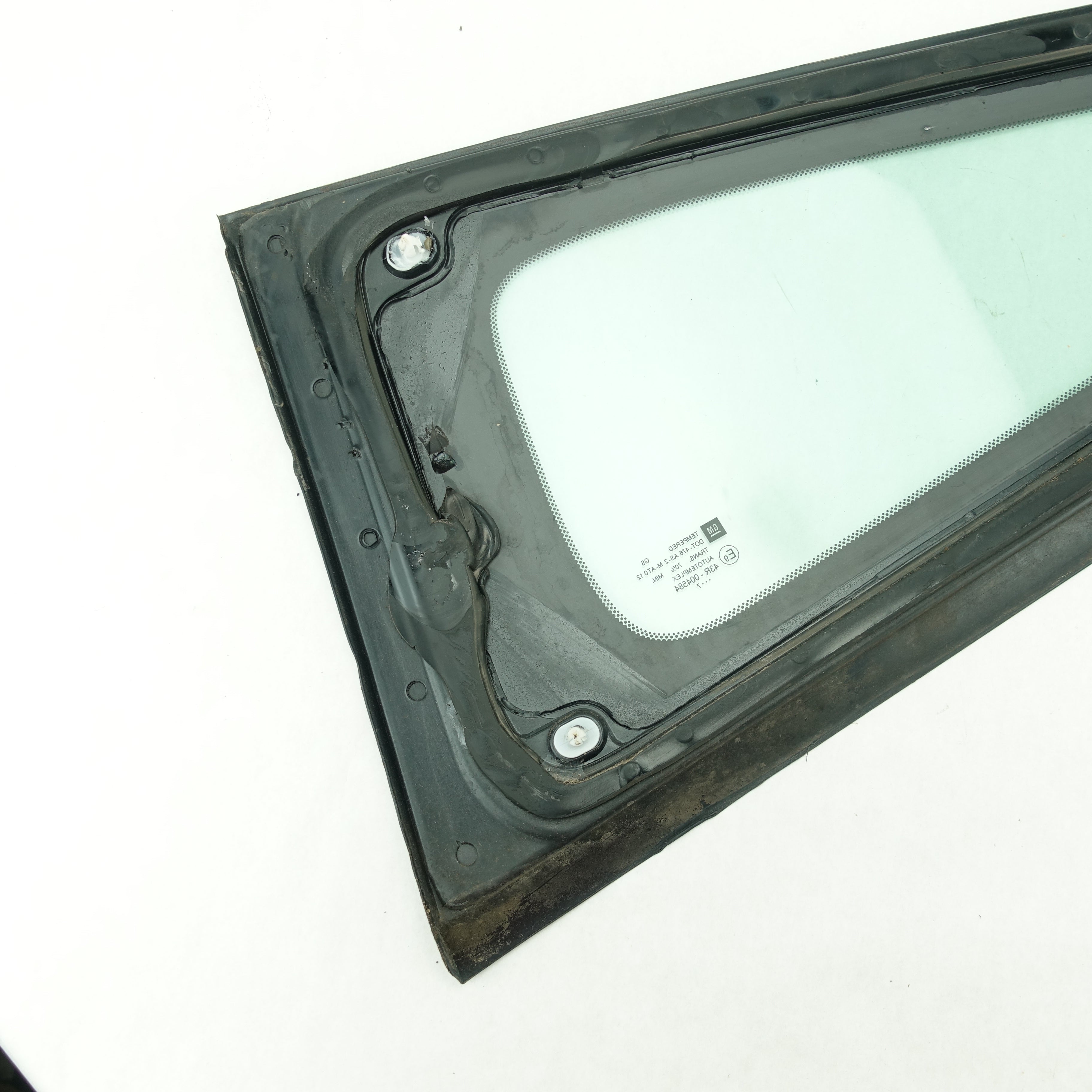 2005 2006 2007 2008 2009 2010 Chevy Cobalt Passenger Right Quarter Glass Window