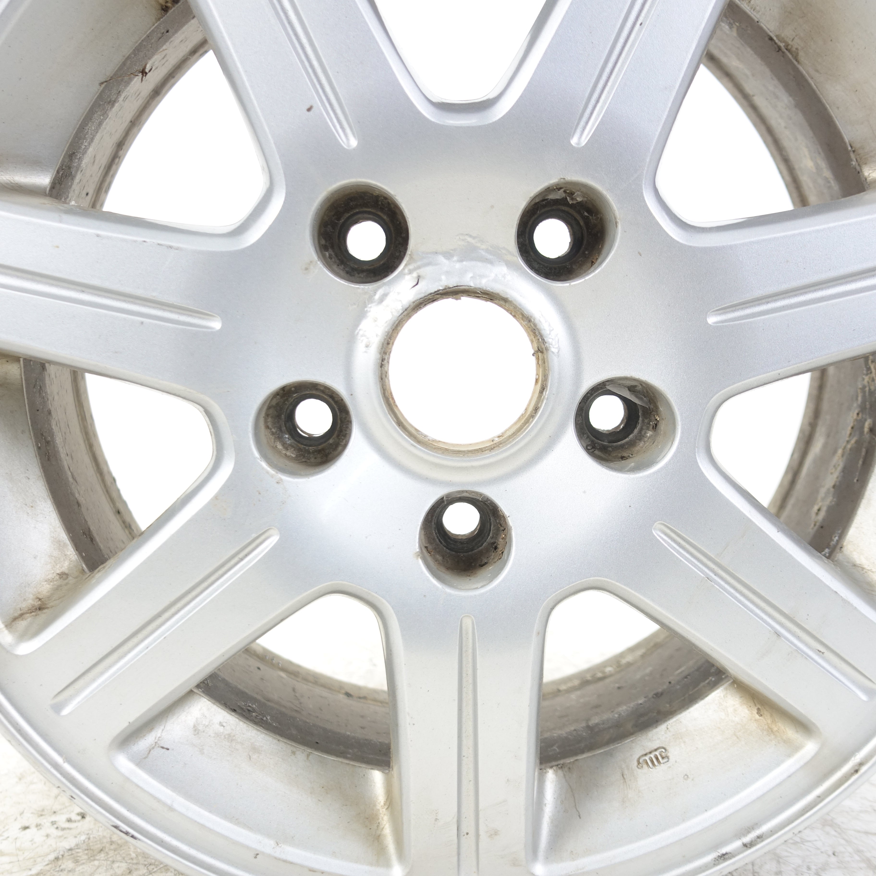 2011 2012 Chrysler Town & Country 16 Inch Aluminum Alloy Wheel Rim Ring