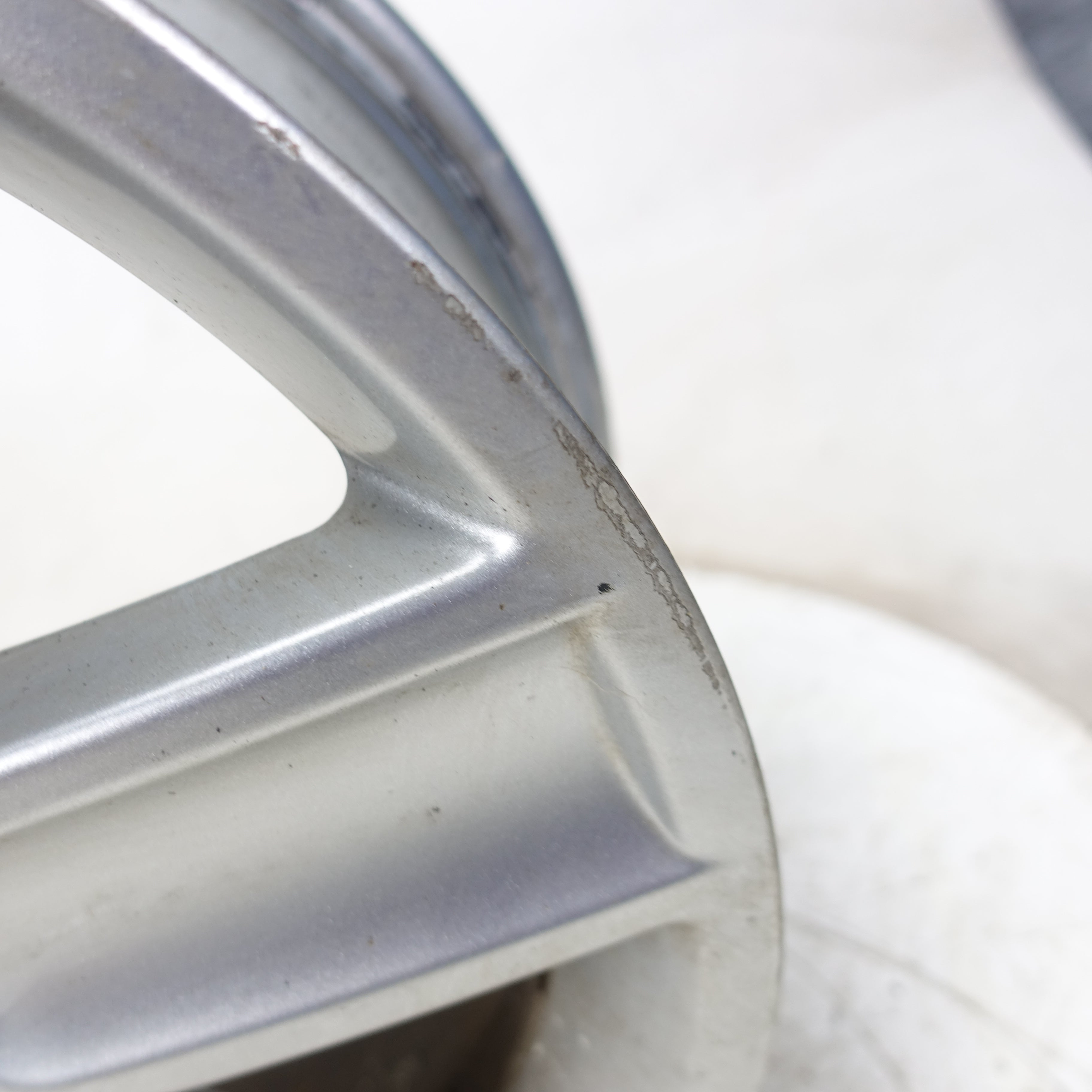 2003 2004 2005 2006 Audi TT 17 Inch Aluminum Alloy Wheel Rim Ring