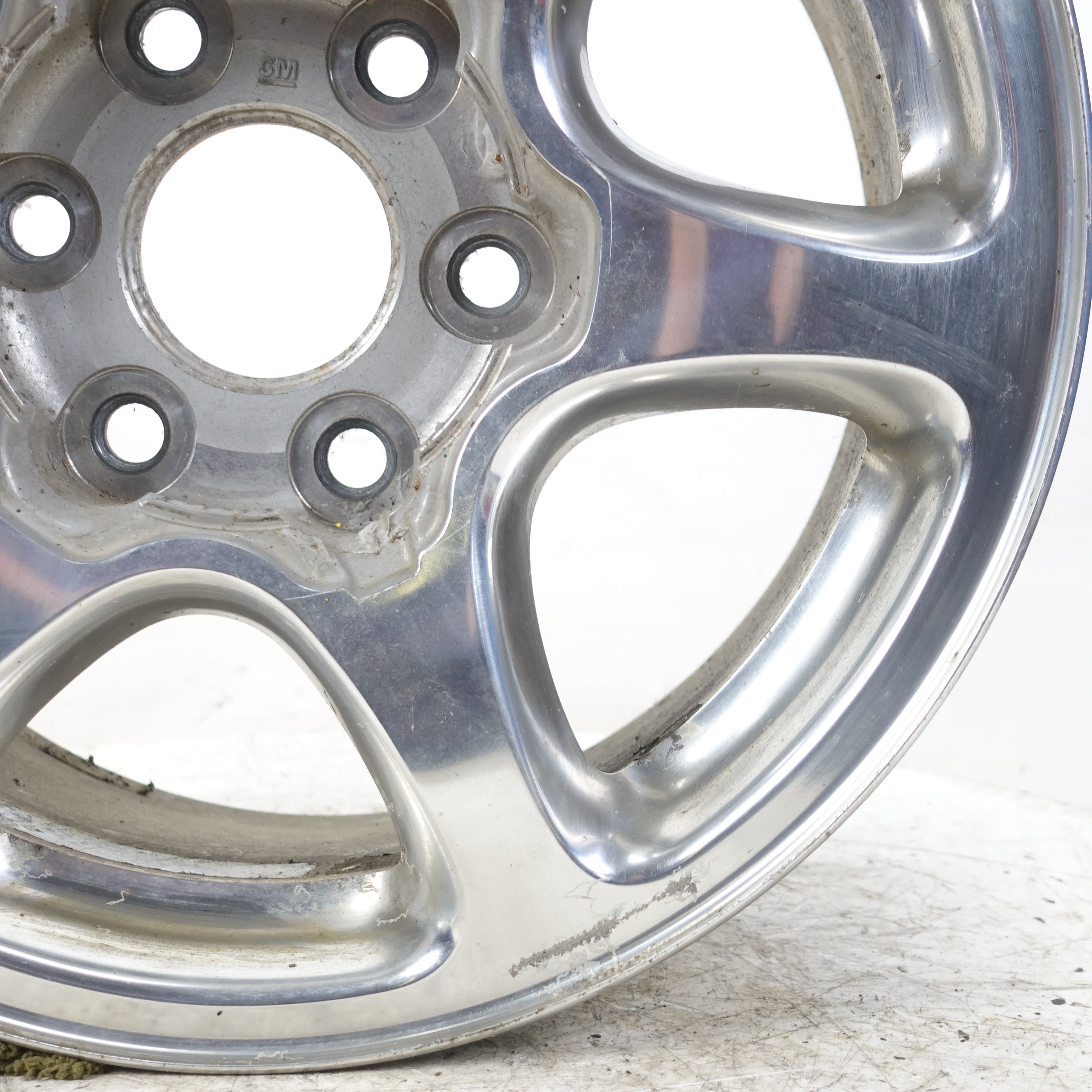2001 2002 2003 2004 2005 2006 GMC Yukon 17 Inch Aluminum Alloy Wheel Rim Ring