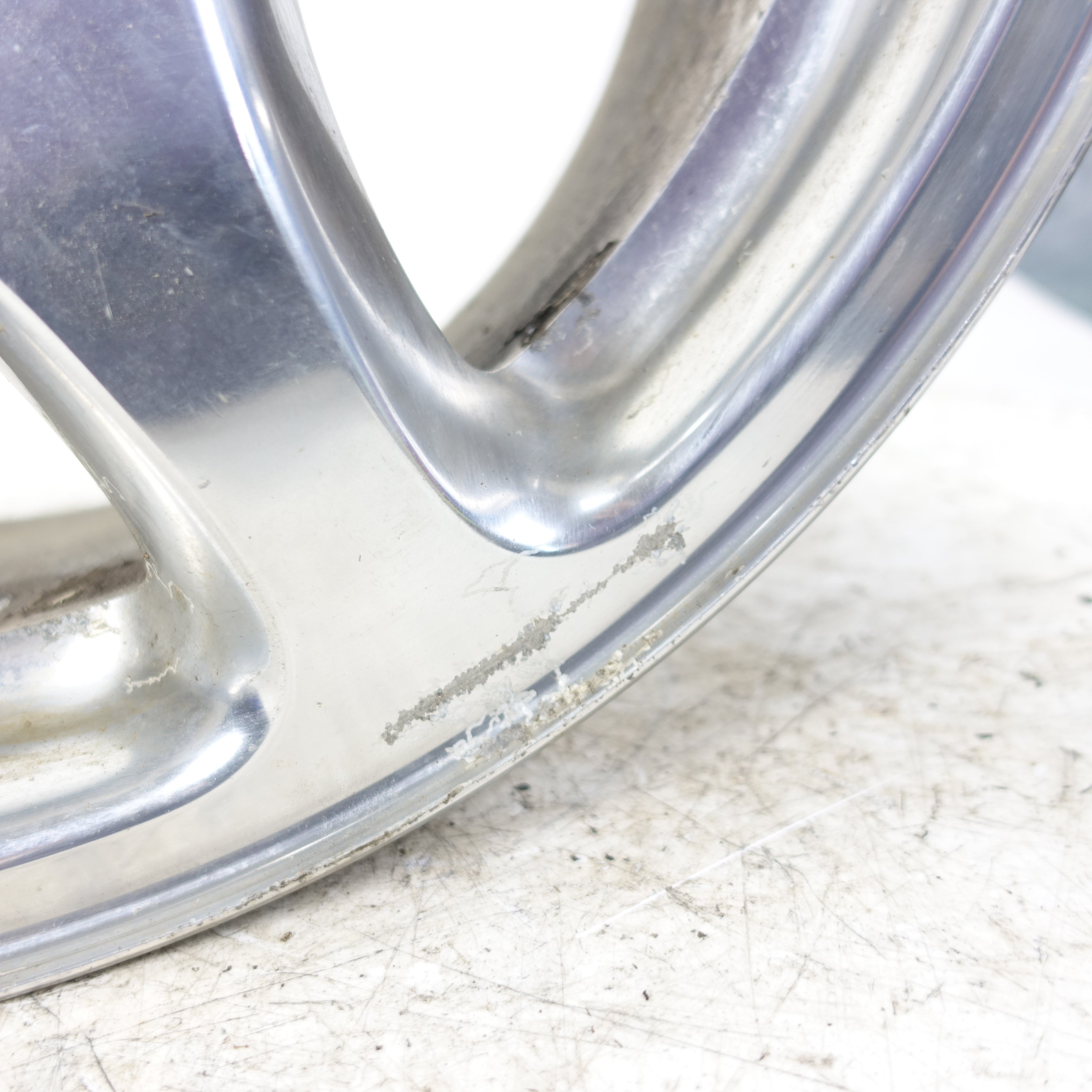 2001 2002 2003 2004 2005 2006 GMC Yukon 17 Inch Aluminum Alloy Wheel Rim Ring