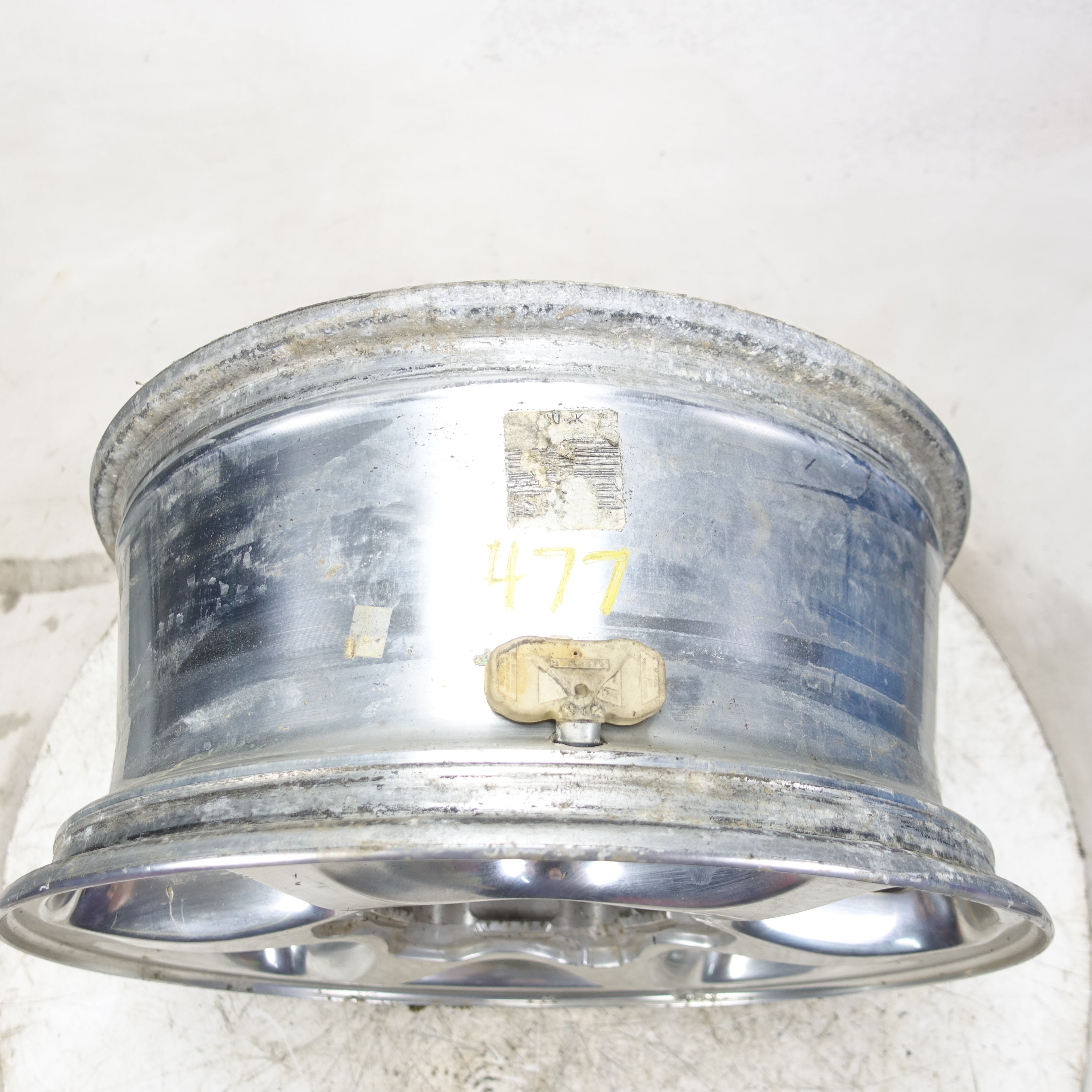 2001 2002 2003 2004 2005 2006 GMC Yukon 17 Inch Aluminum Alloy Wheel Rim Ring