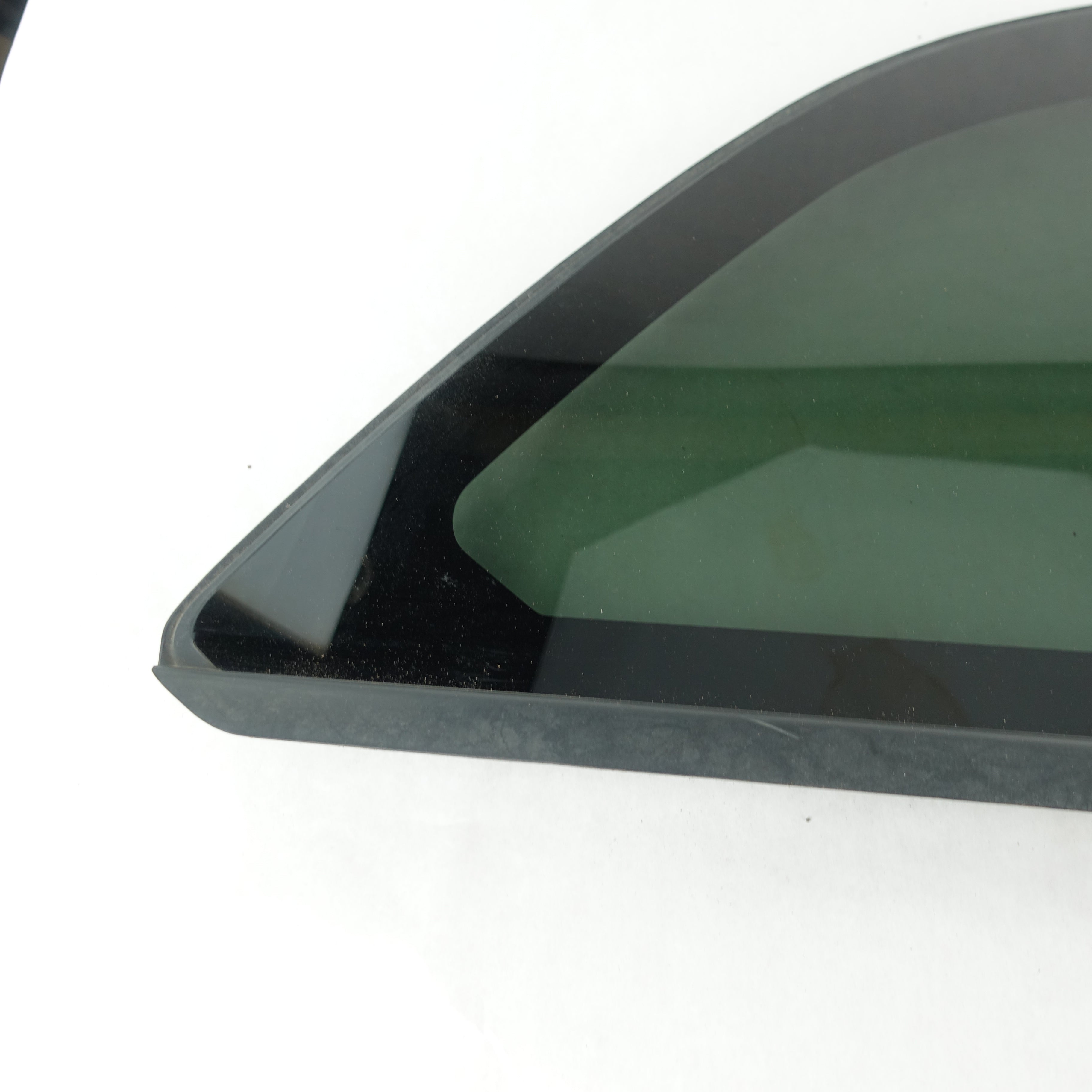 2009 2010 2011 2012 2013 2014 Dodge Journey Passenger Right Quarter Glass Window