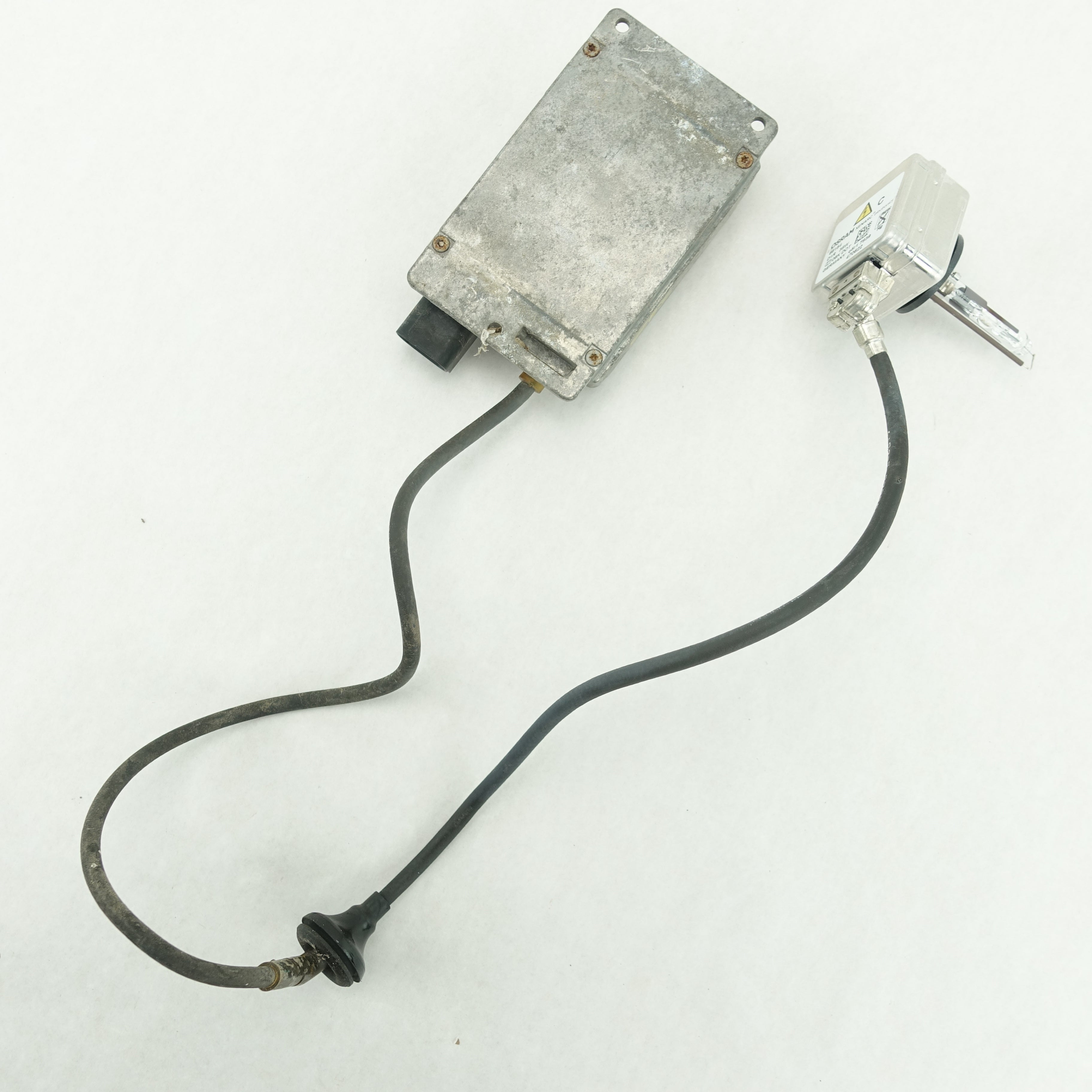 2003 2004 2005 2006 Cadillac Escalade Philips Headlight Ballast Xenon Module OEM