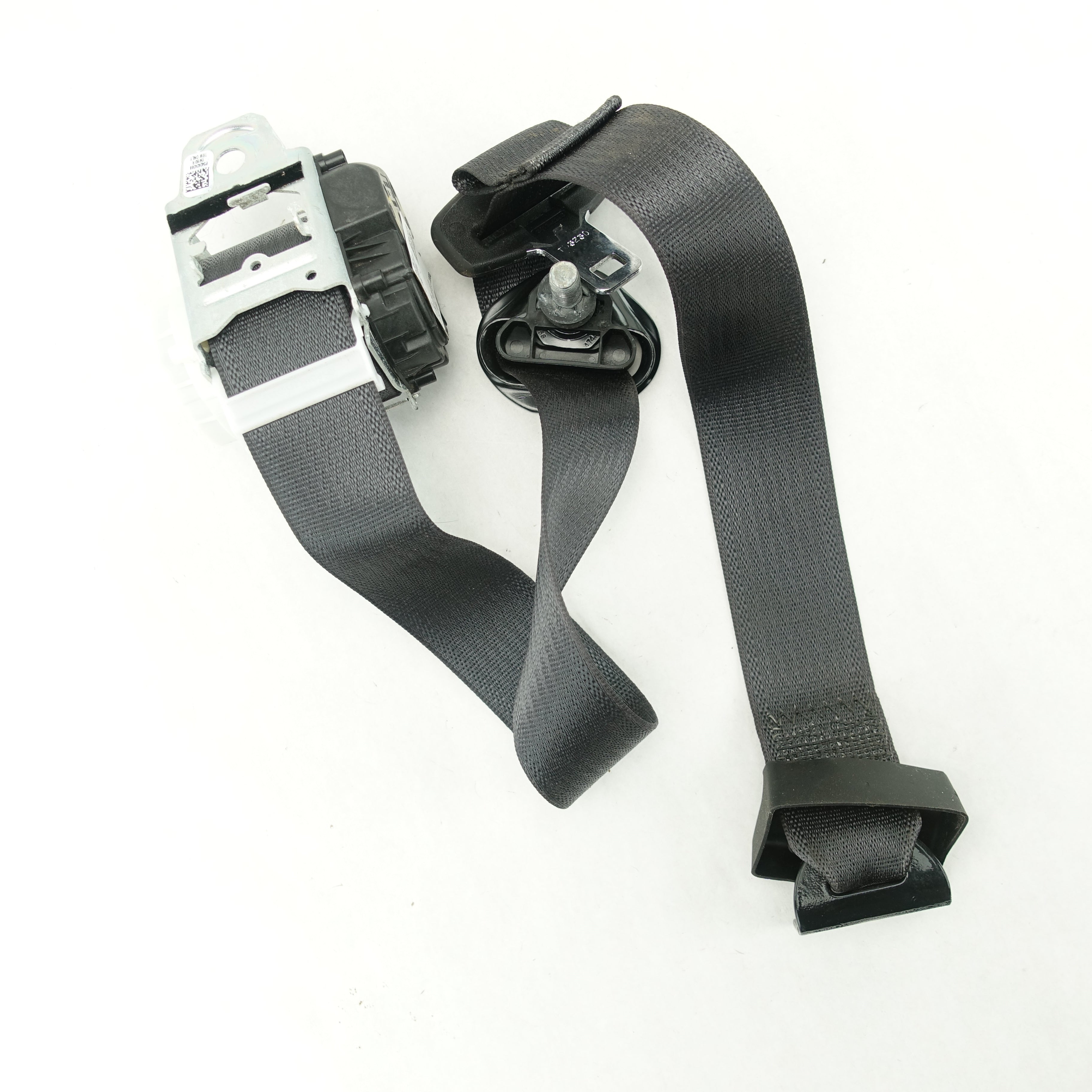 2019 2020 2021 22 Silverado Sierra Extended Crew Cab Rear Left Seat Belt Black