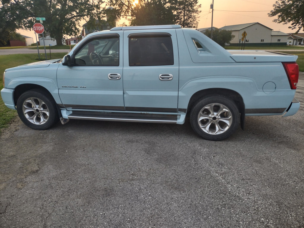 2004 CADILLAC ESCALADE EXT