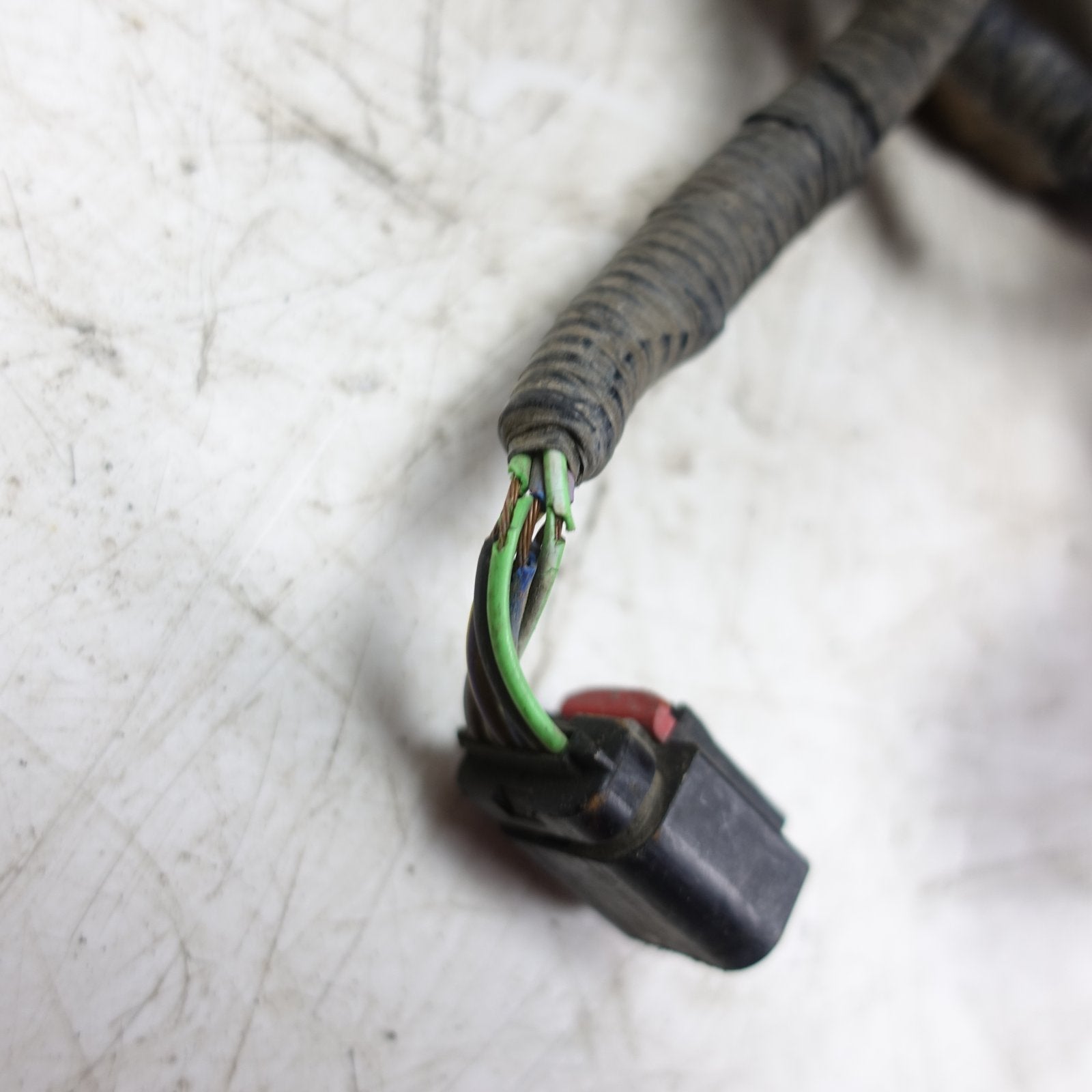 Damage 2008 2009 Ford Explorer Engine Wiring Harness Wire Loom 4.0