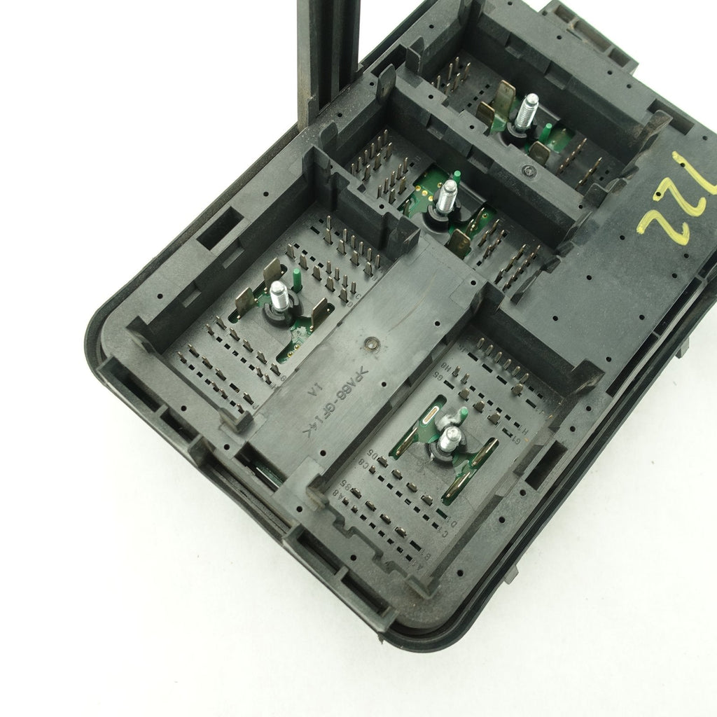 2011 Chevrolet Equinox Fuse Box Block Relay Power Distribution Module