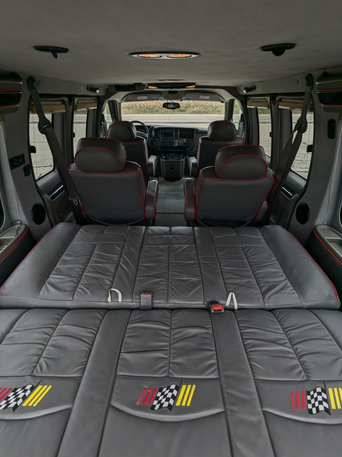 2003 CHEVROLET EXPRESS WALDOCH