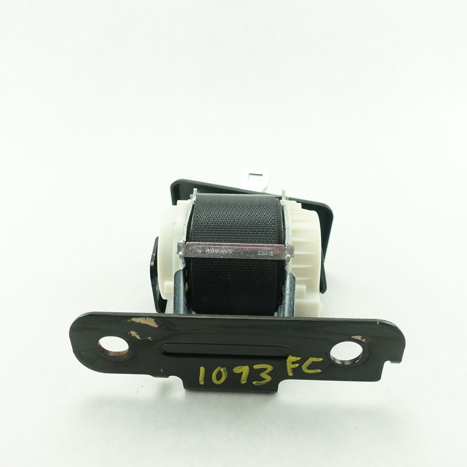 2015 2016 2017 2018 2019 Ram 1500 2500 3500 Regular Cab Center Seat Belt Black