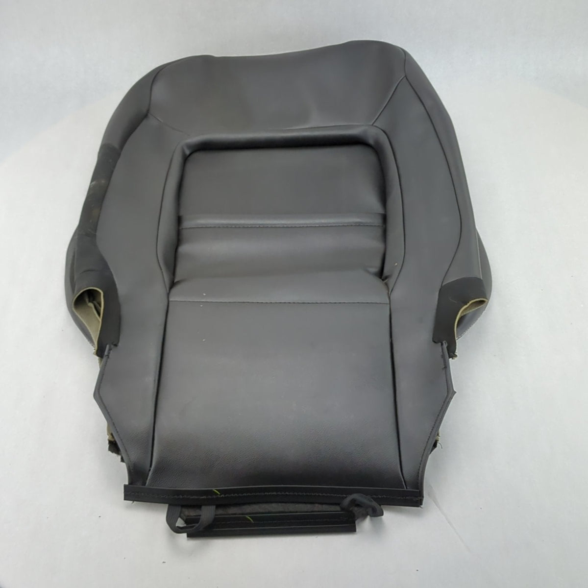 2016 2017 2018 Ford Focus ST Recaro Right Passenger Front Seat Upper Cover Skin