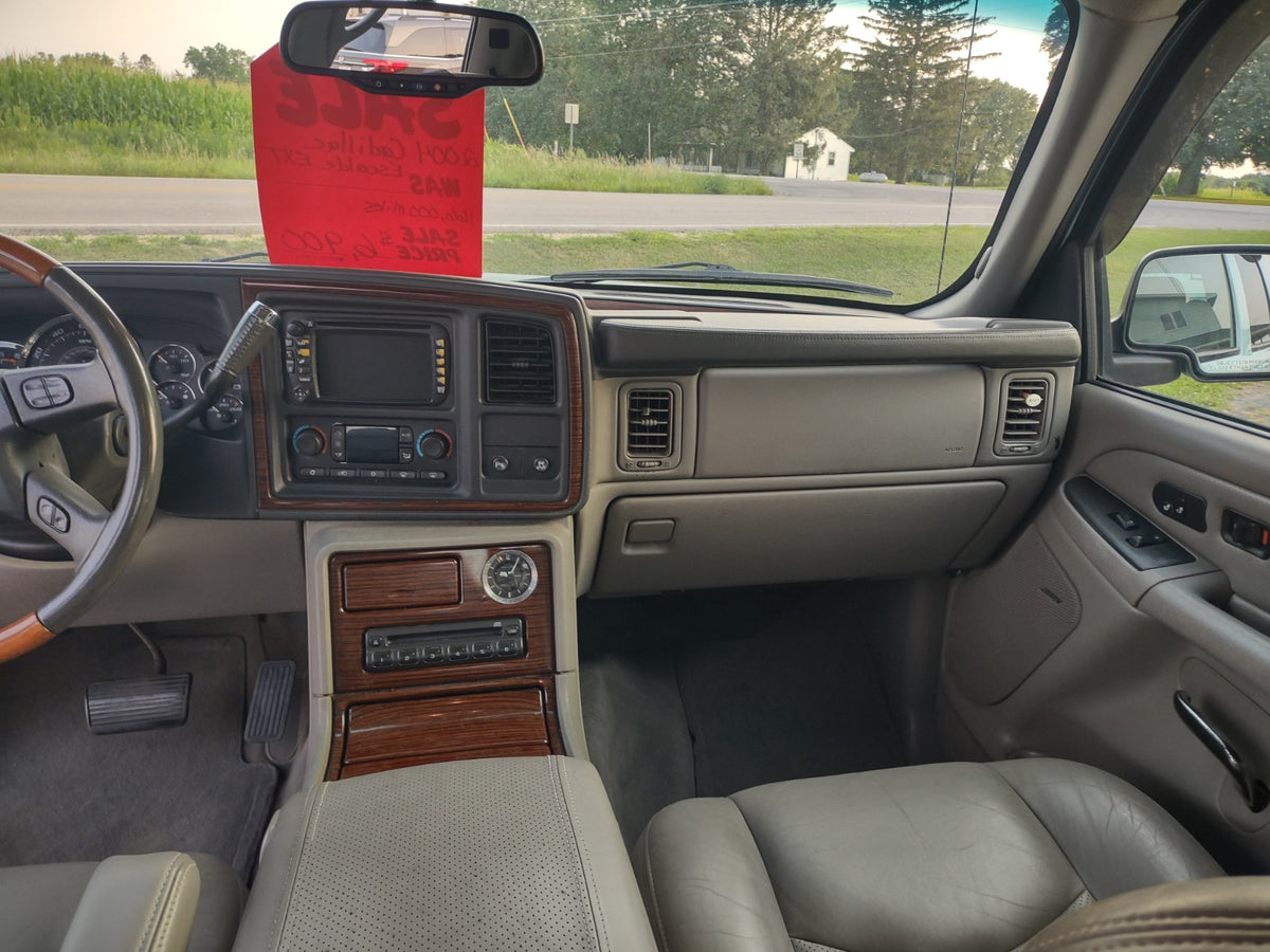 2004 CADILLAC ESCALADE EXT
