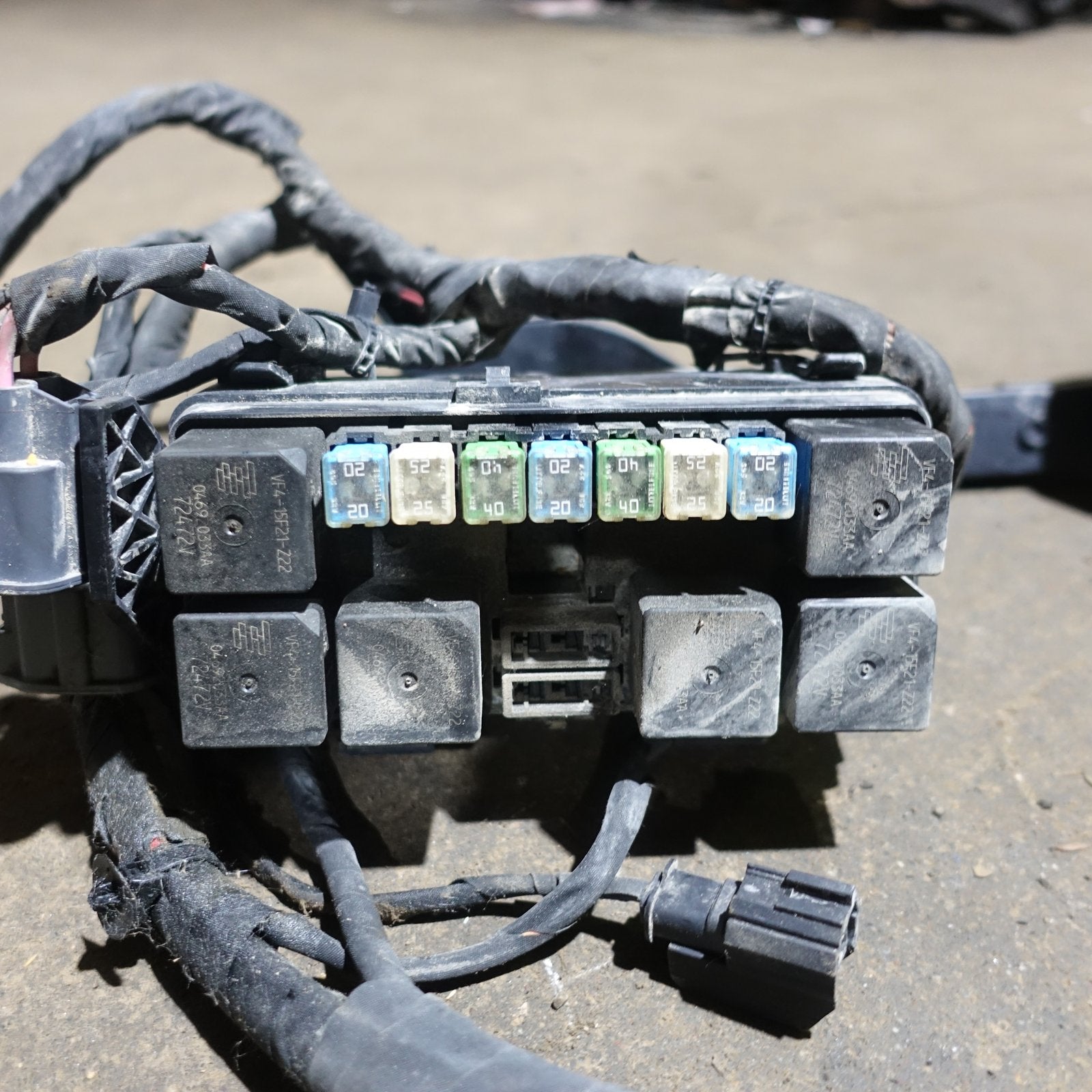 2017 Ram 2500 3500 6.7 Fire Wall Positive Battery Cable Aux PDC Relay Box