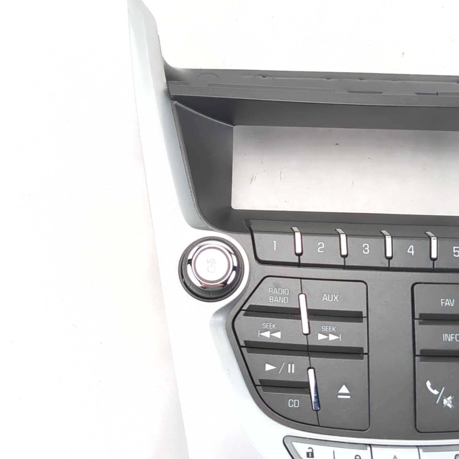 2010 2011 Chevrolet Equinox Radio Climate Control Panel Center Console HVAC