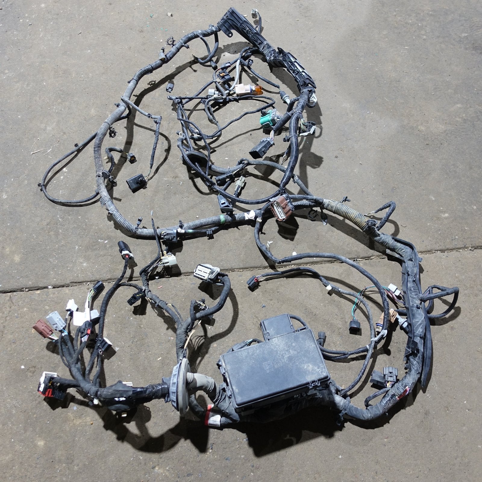 2017 Ford F250 F350 6.7L Engine Fuse Box Bay Wire Harness Loom