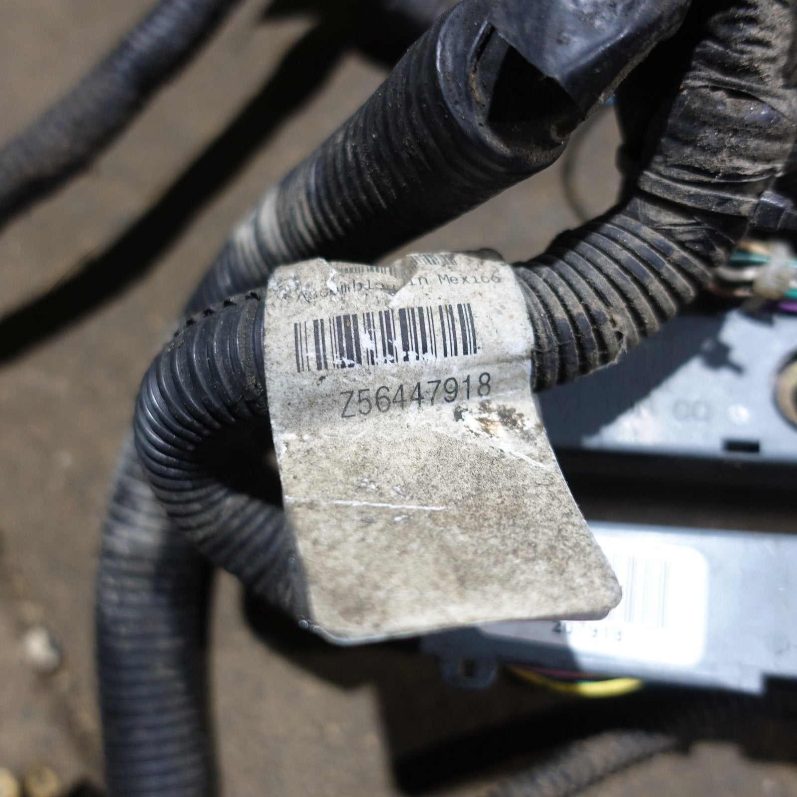 2004 Silverado Sierra 2500 3500 Engine Wiring Harness Main Loom 8.1L