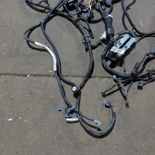 2004 Silverado Sierra 2500 3500 Engine Wiring Harness Main Loom 8.1L