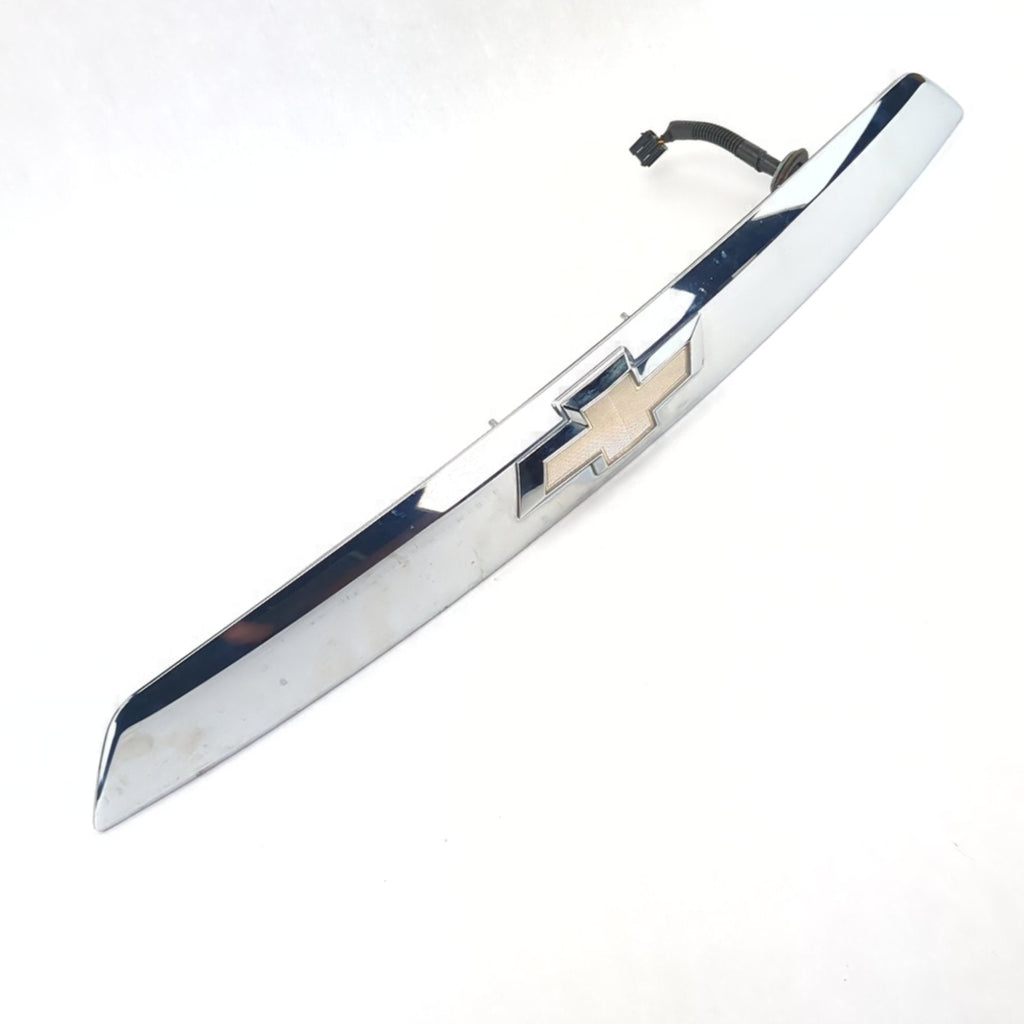 2013 2014 2015 Chevrolet Equinox Tailgate Liftgate Trim Applique Emblem Bezel