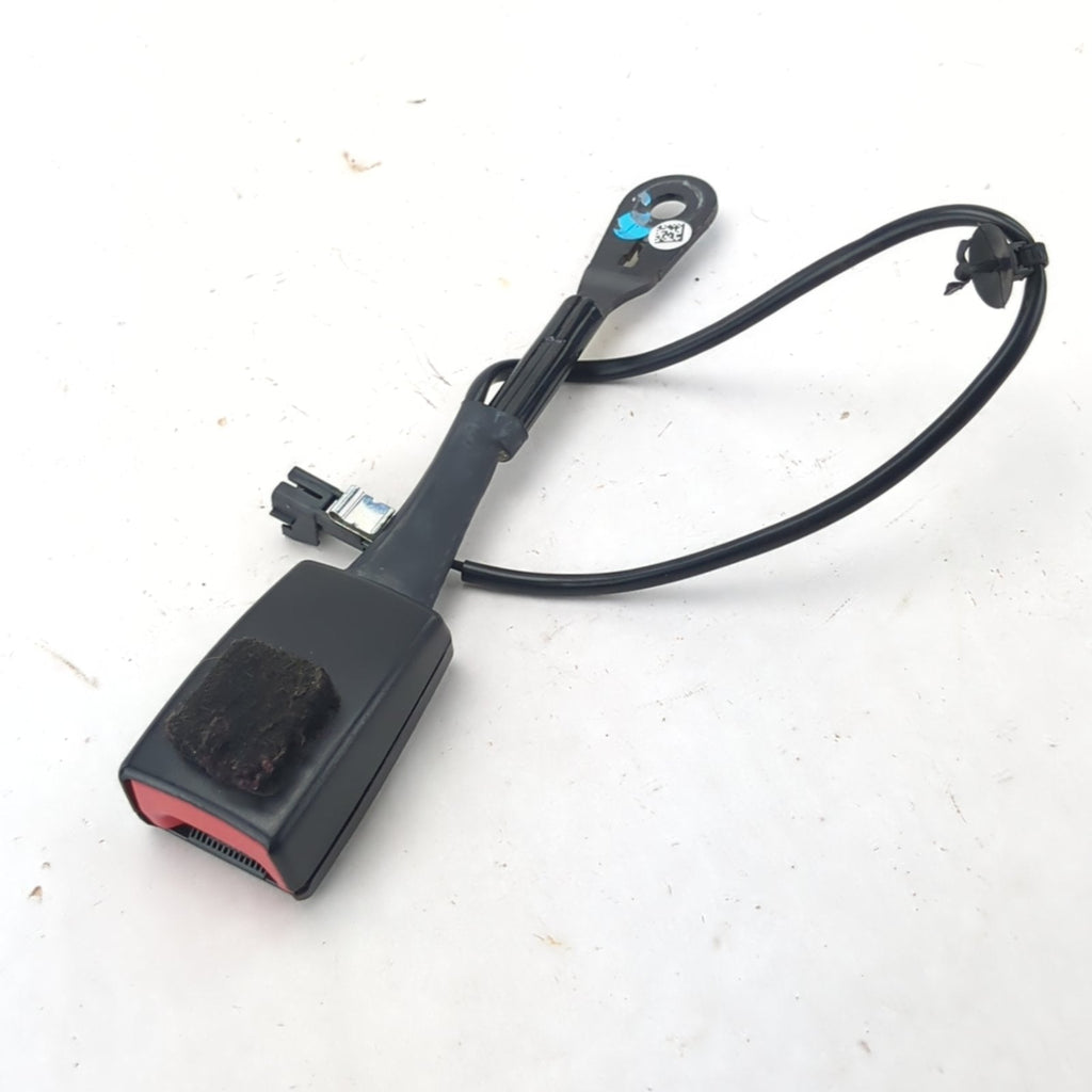 2011 Chevrolet GMC Equinox Terrain Driver Left Seat Belt Buckle Receiver