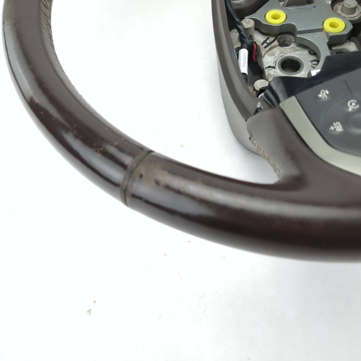 Worn 2014 2015 2016 2017 18 Silverado Sierra Brown Leather Steering Wheel Heated