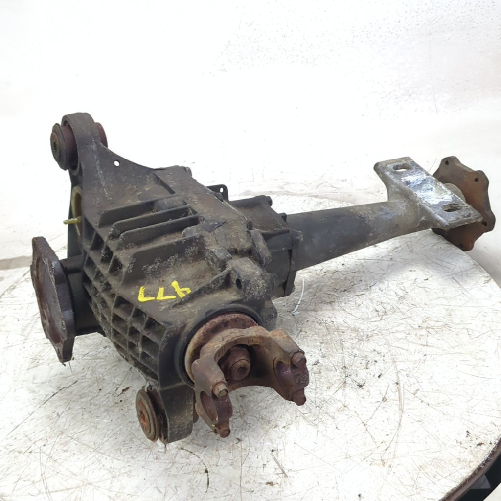 2005 Yukon XL Suburban Front Axle Differential Carrier 3.42 Ratio AWD