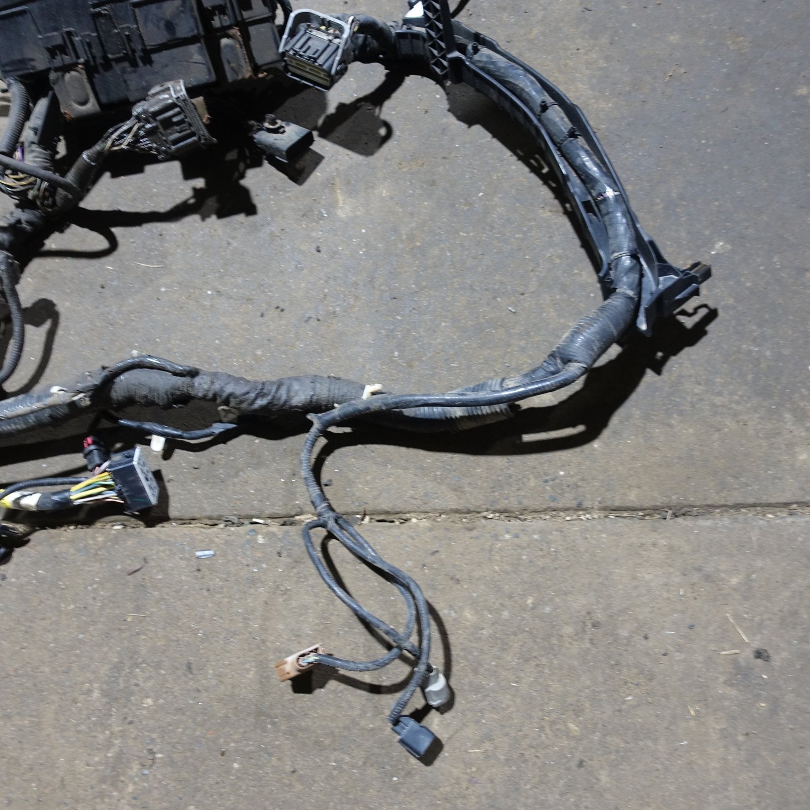 2013 2014 Ford F250 F350 6.7L Engine Fuse Box Bay Wire Harness Loom