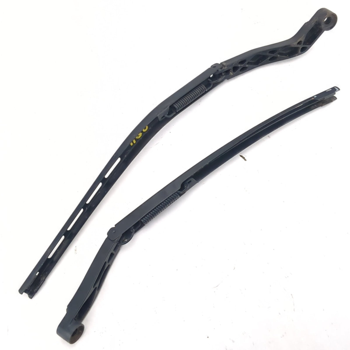 2012 2013 2014 2015 2016 2017 Chevrolet Equinox Terrain Front Wiper Arm Pair Set